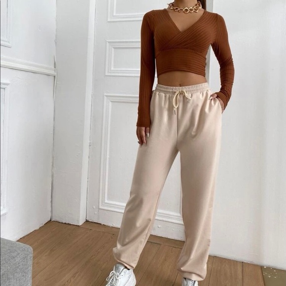 Brown Shein Cropped Longsleeve - Picture 5 of 7